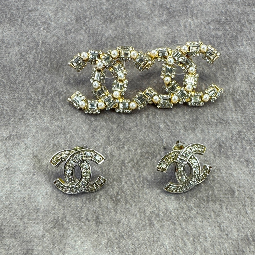 Fashion CC Silver Earrings with Crystals - Picture 1 of 5